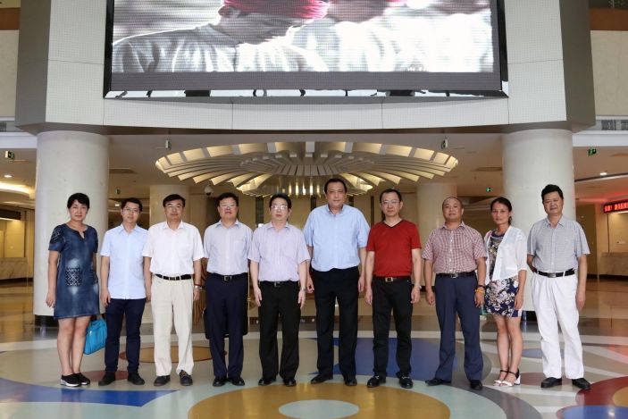 中山大學葛堅教授一行到康美醫院參觀指導